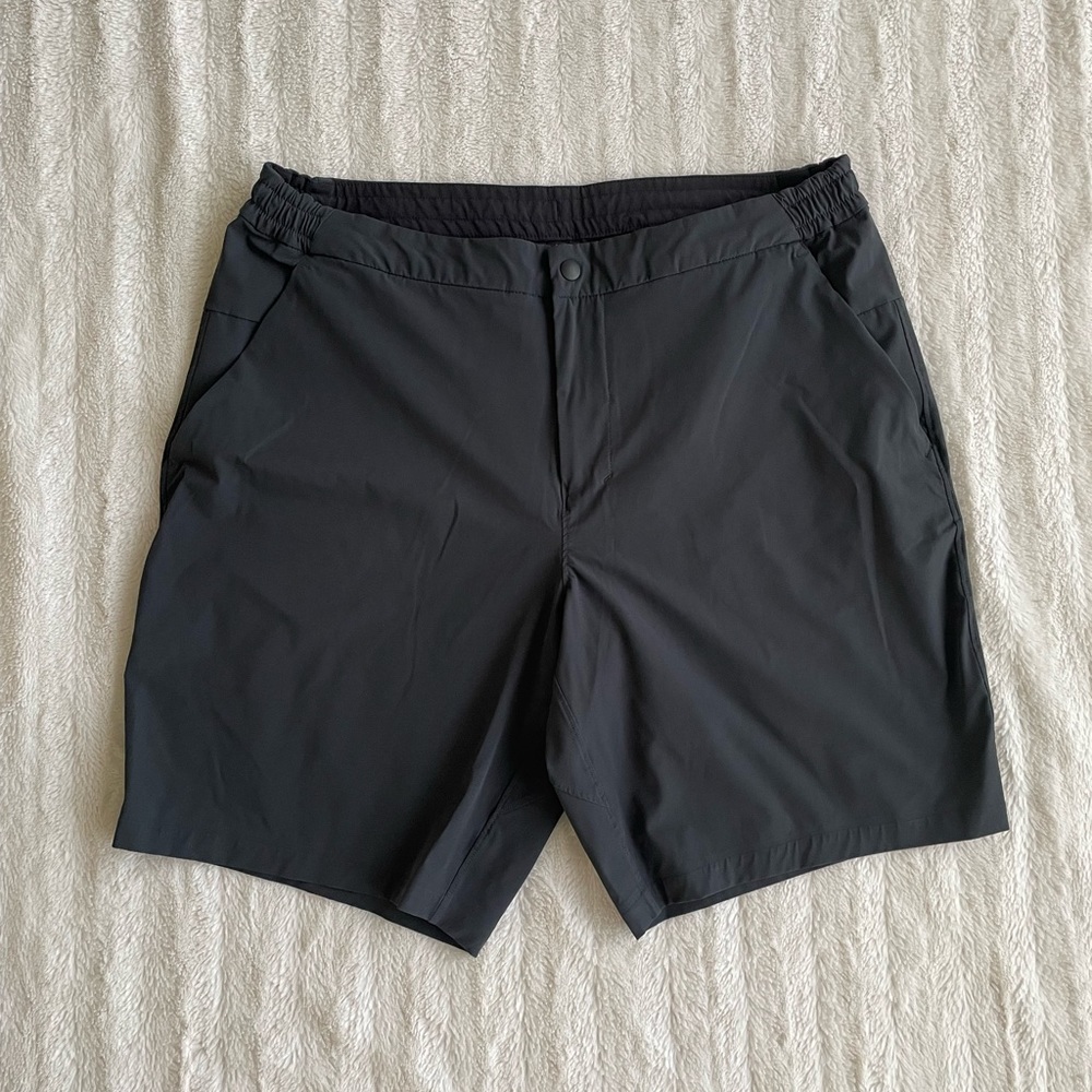 Lululemon size 36 shorts